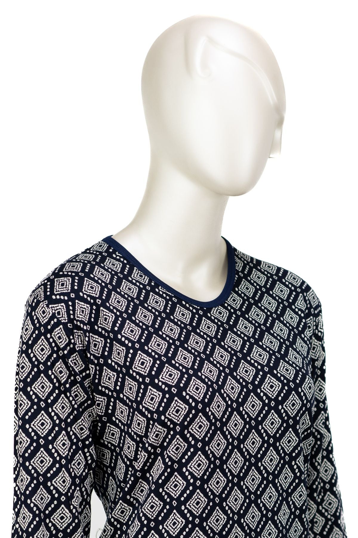 Kadın Turlu Viskon Penye Kumaş Anne Bluz Karanfil Desenli Hafif V Yaka Tam Kalıp Likralı